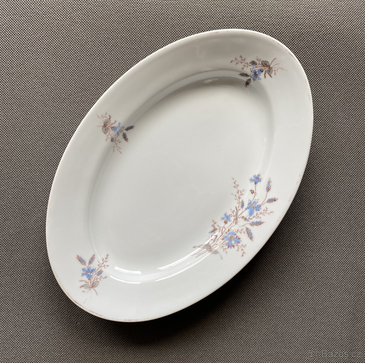 Starožitný porcelánový tác 19. století, Dalovice