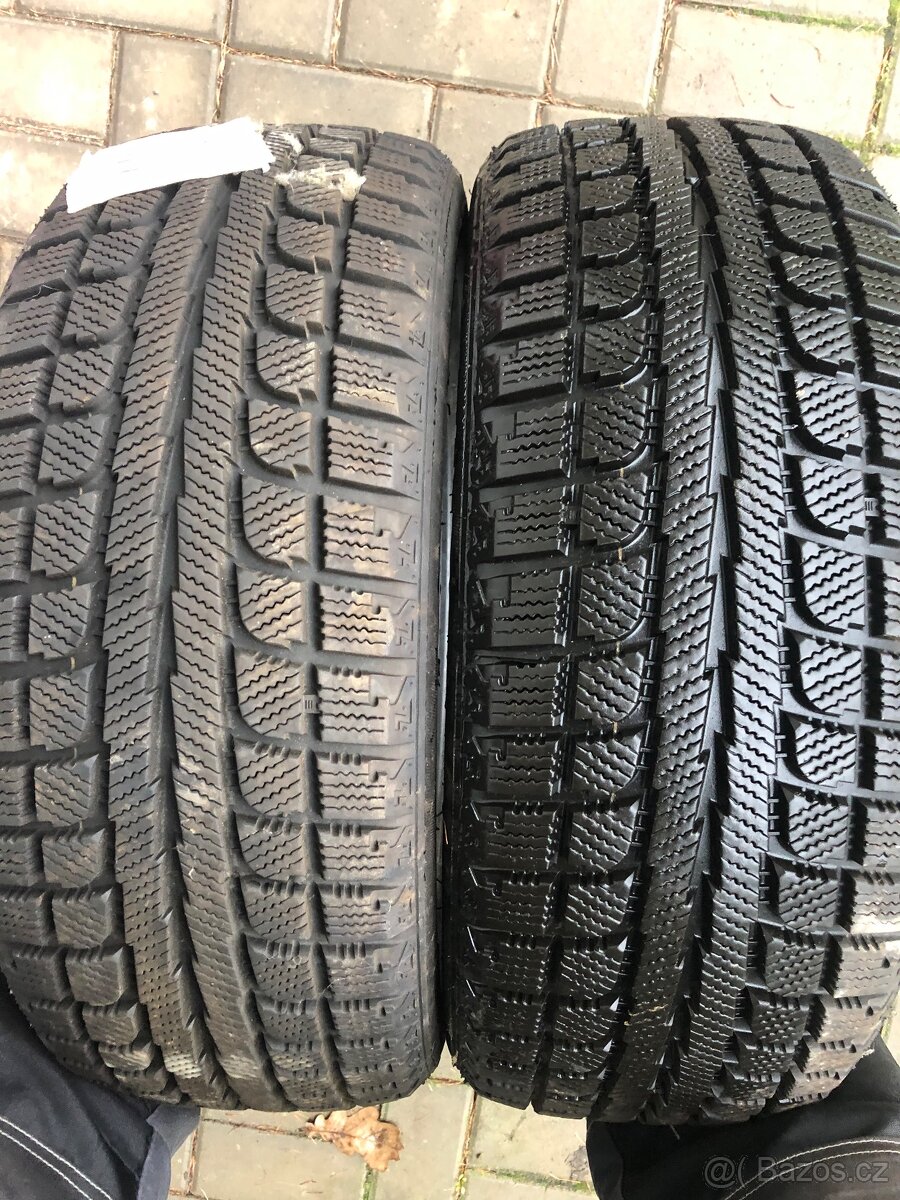 Zimní pneu 205/45/17