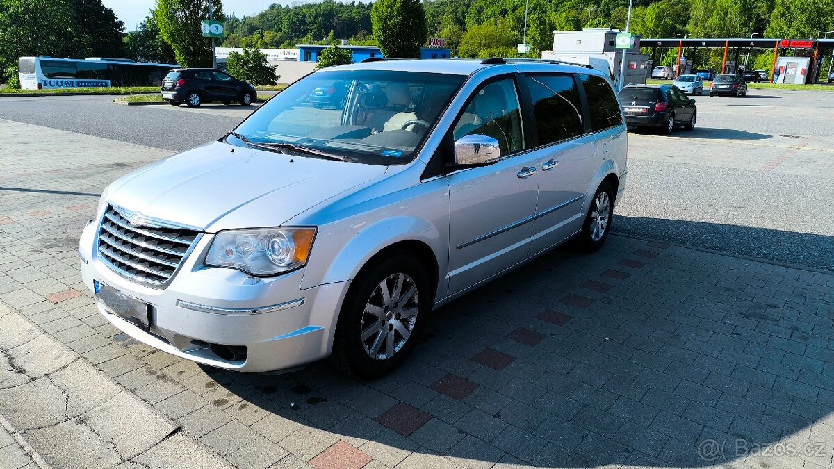 Prodám Chrysler Grand Voyager 3,8 - Town&Country
