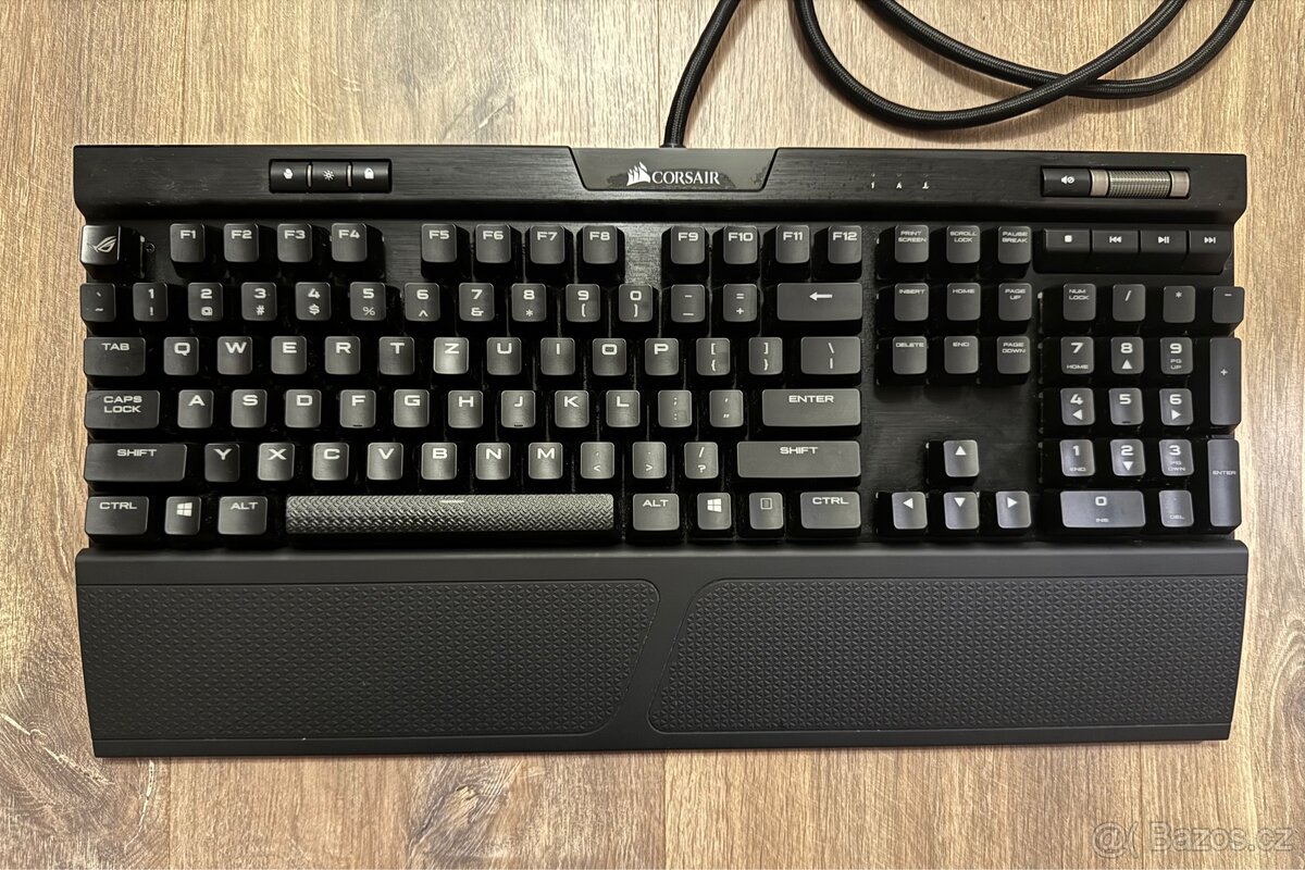 CORSAIR K70 RGB MK.2 RAPIDFIRE