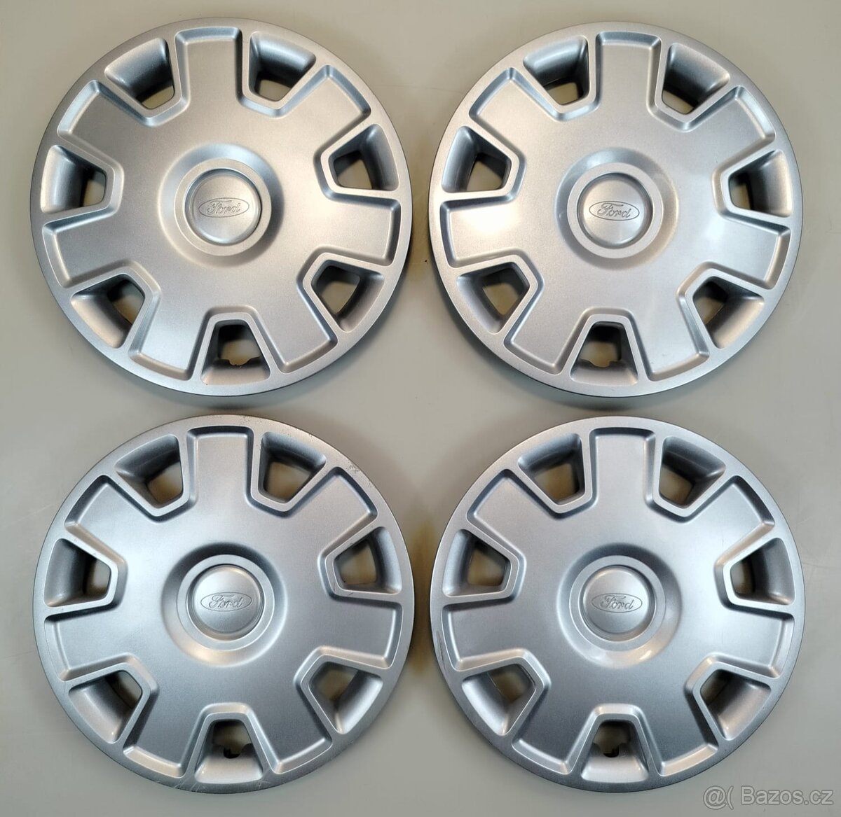 Poklice Ford 15" 4ks