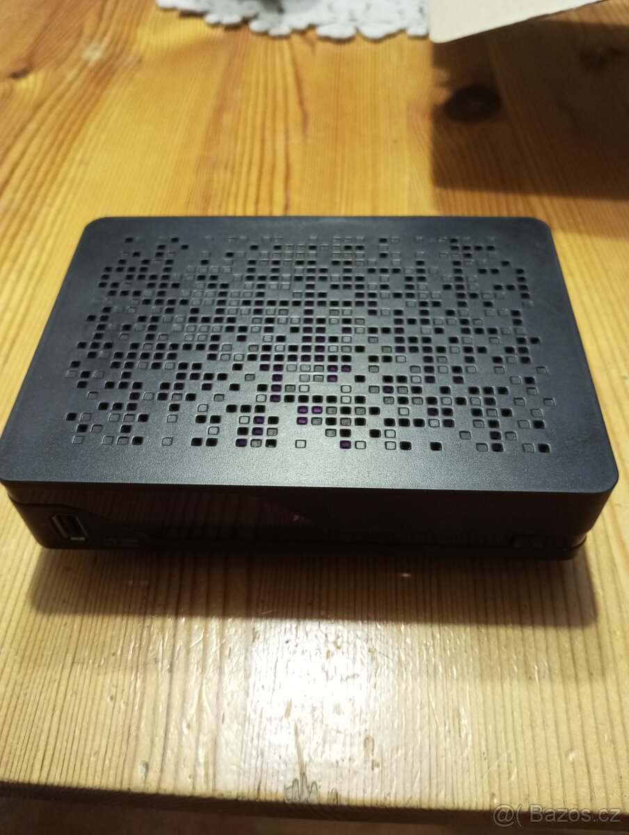 Satelitní přijímač Kaon MZ-50