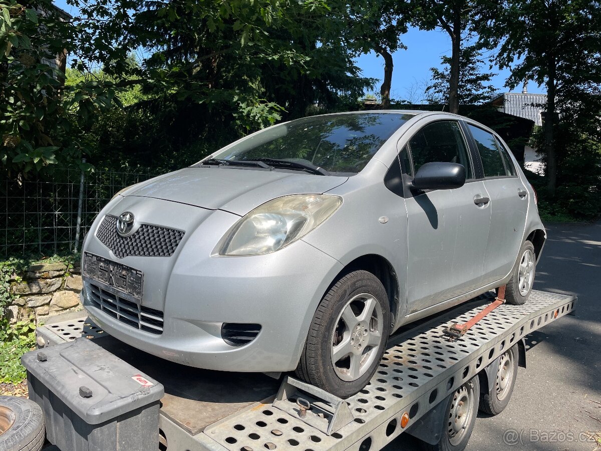 Toyota Yaris 2008-1.0-51kw-náhradní díly