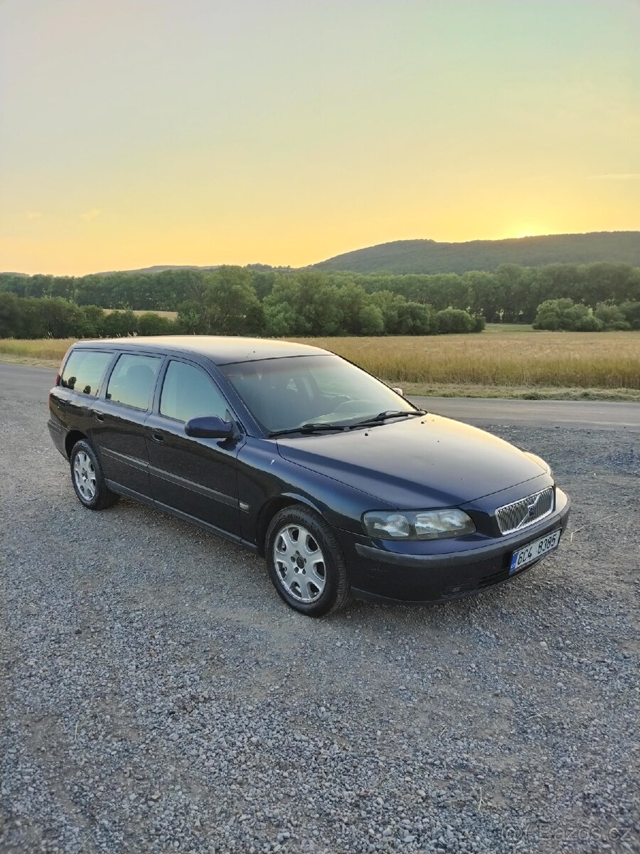 Volvo V70 P2 - 2.5tdi 103kw - Nová STK