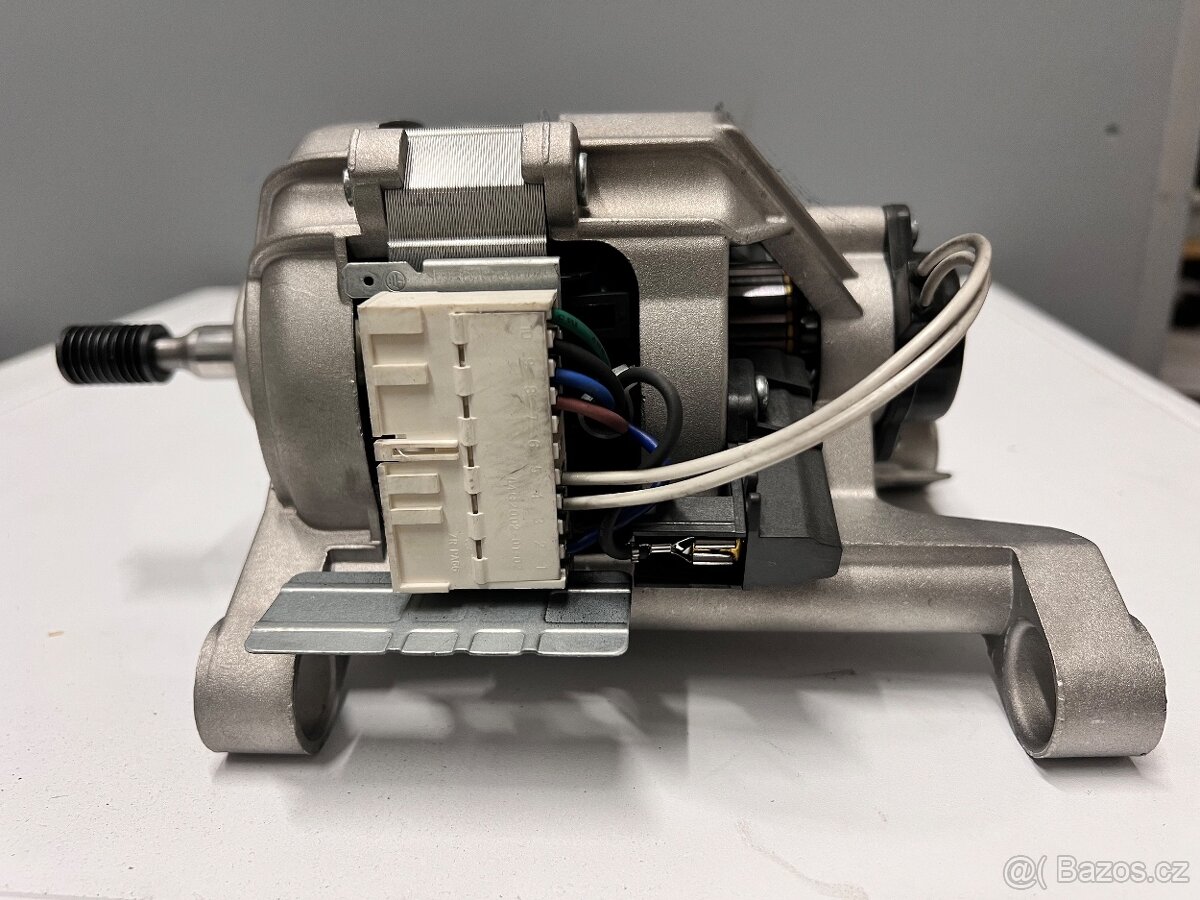 Motor z pračky ECG