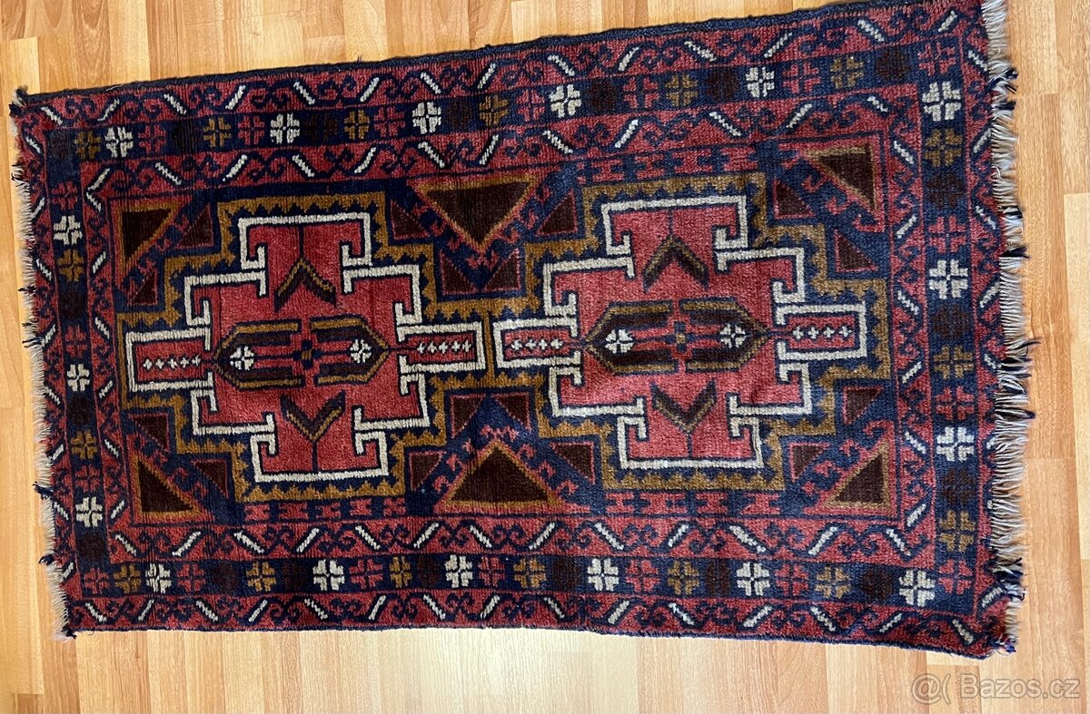 Vlněný koberec 145x85