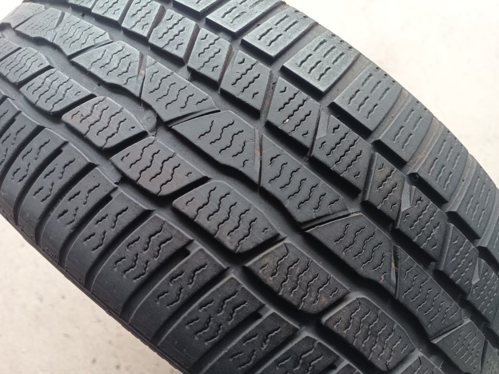 205/50 R17 CONTINENTAL (3717)
