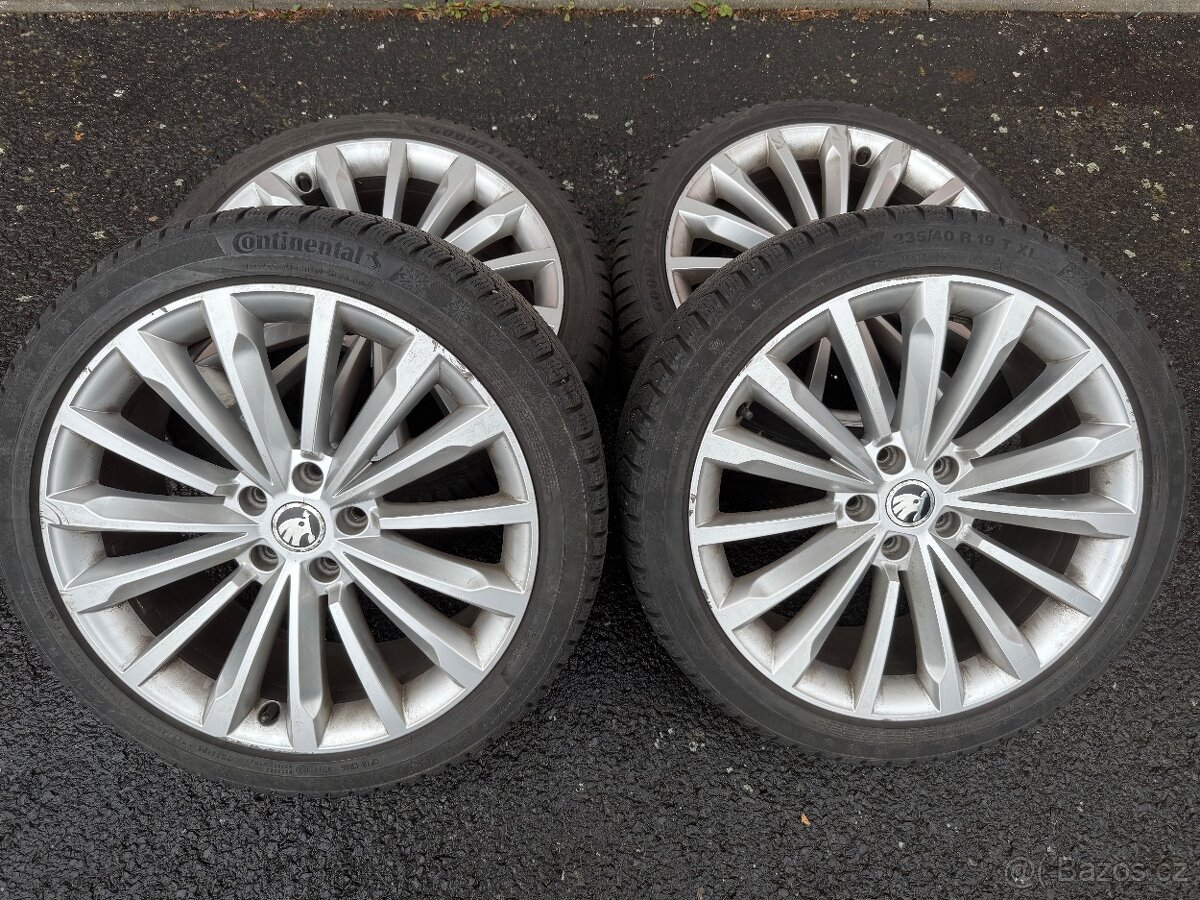 Alu zimní sada Škoda Trinity 235/40/19 Superb 3
