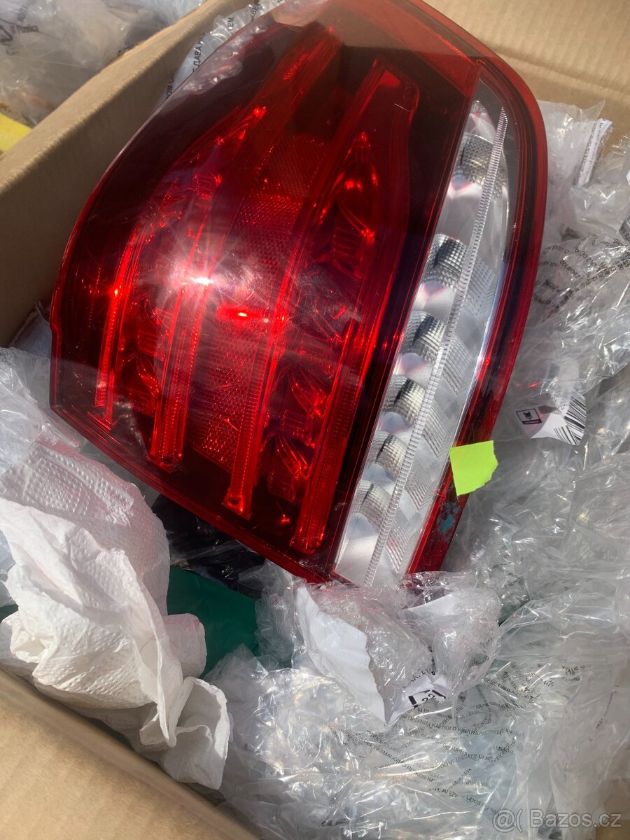 ZADNÍ P SVĚTLO MERCEDES E W212 KOMBI 2013+