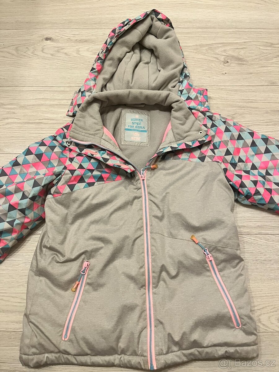 BUNDA zimní šedá dívčí  s kapucí Reserved