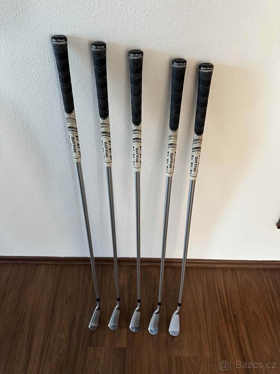 Prodám set želez Nike, P-6, shaft tuhosti R