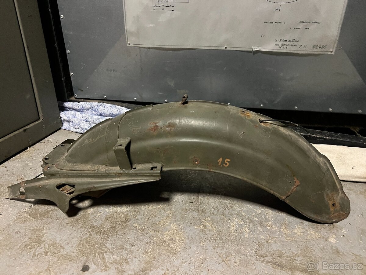 Zadní blatník ze švéda/libeňáka