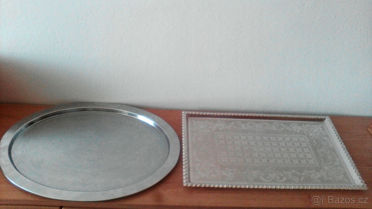 Retro tácky, servírovací podnosy - plast, kov-nerez aj.