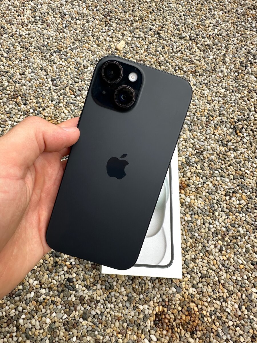 IPhone 15 256GB - baterie 100%