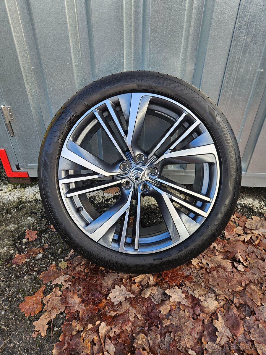 Letní alu kola Ignite 20" Škoda Kodiaq RS 255/40 R20