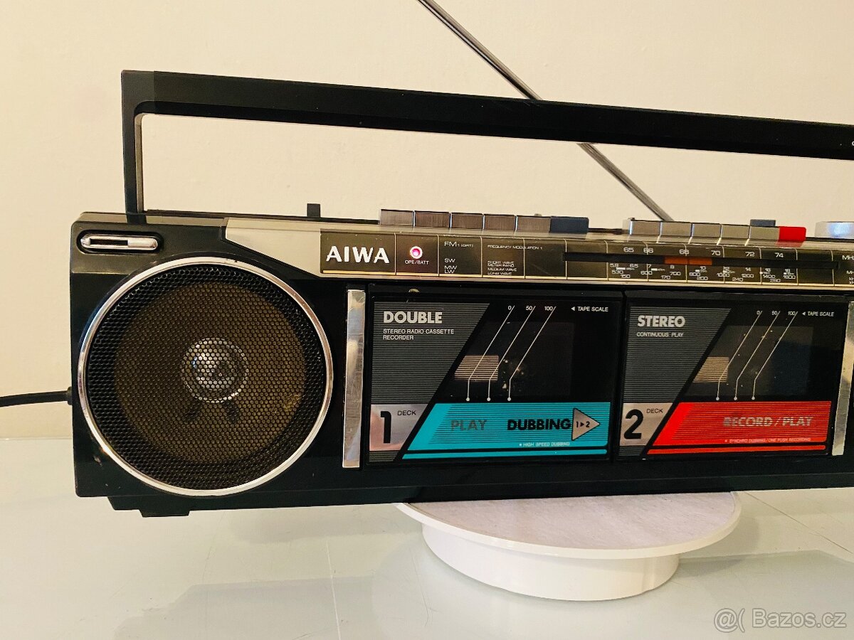 Radiomagnetofon Aiwa CS-W220, rok 1986
