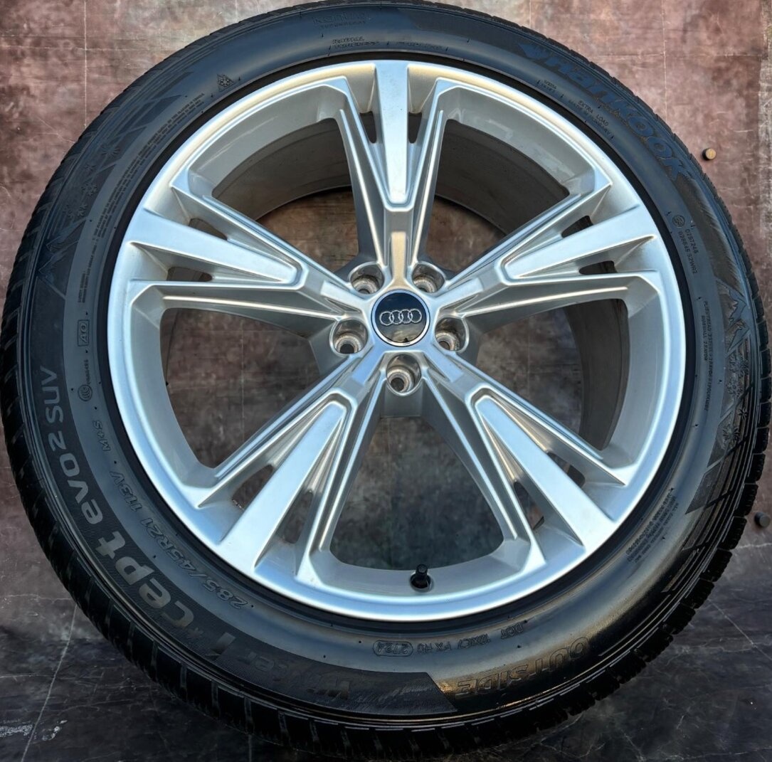 Zimní sada Audi Q8 285/45R21 113V DOT24