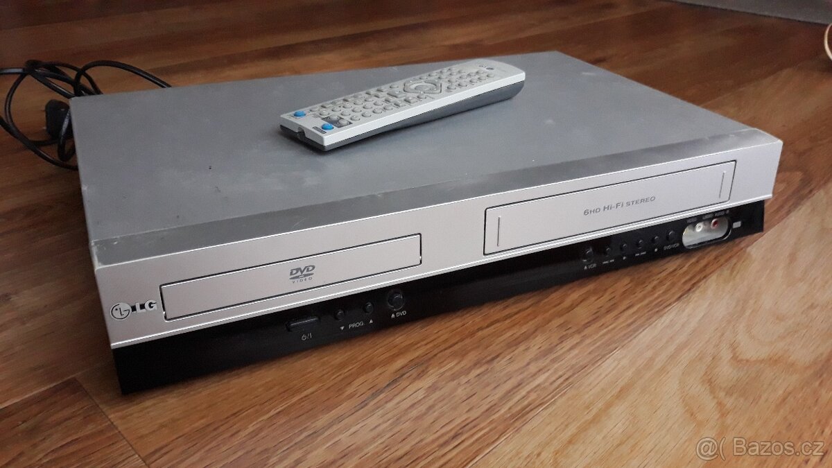 Videorekordér vhs dvd combo LG