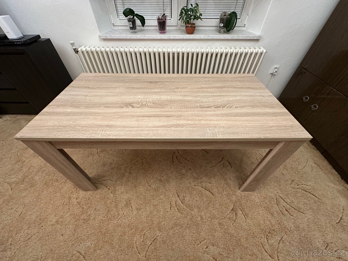 Prodám - Velký jídelní stůl, 160x80cm