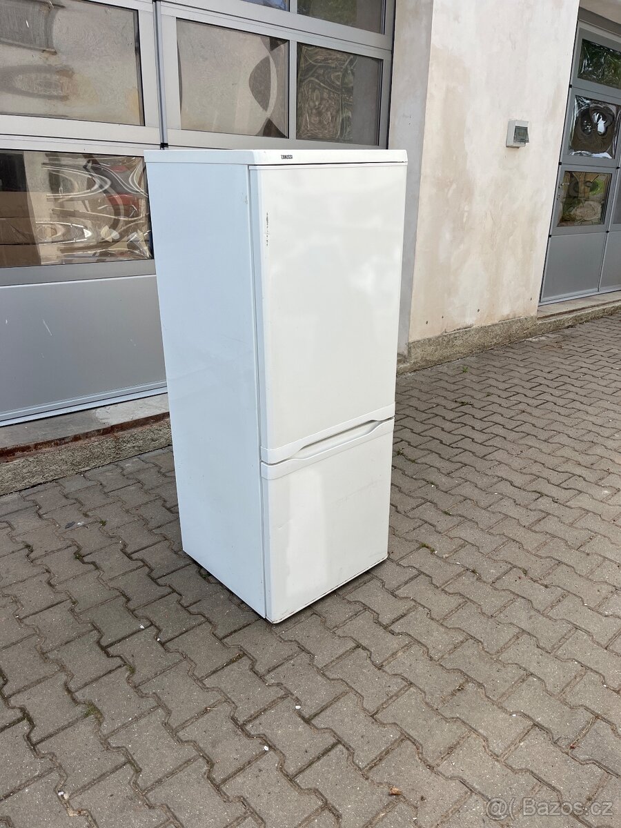 Lednice s mrazákem Zanussi