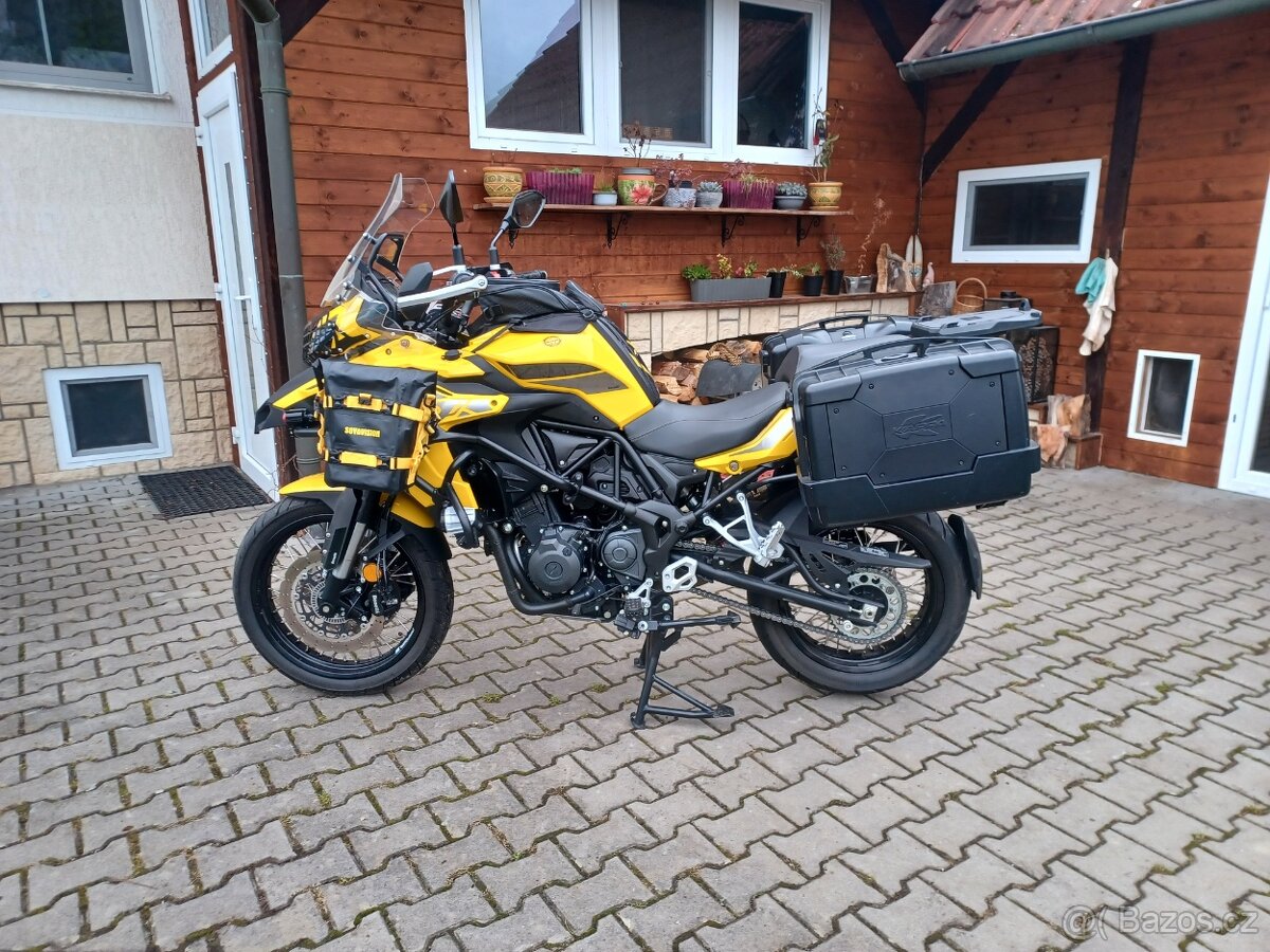 Benelli TRK 502x