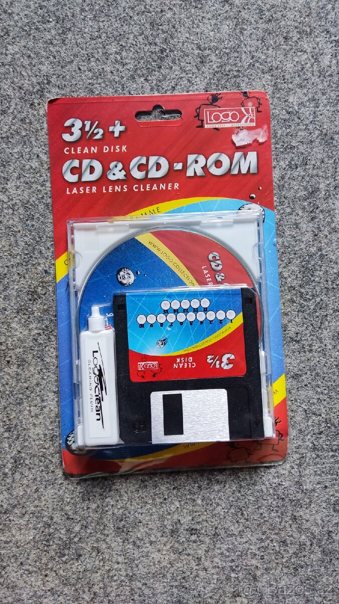Čistící disketa + čistící CD
