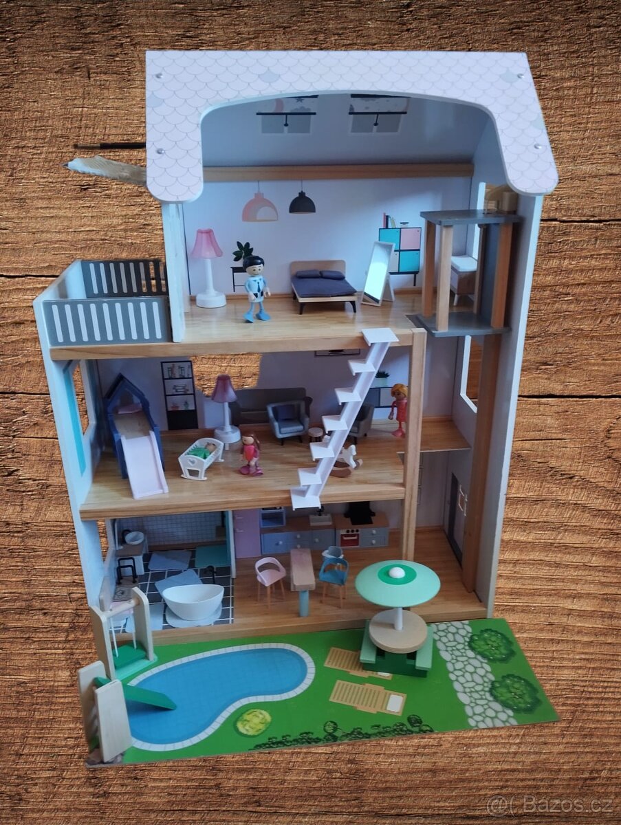 Dřevěný domeček pro panenky XXL