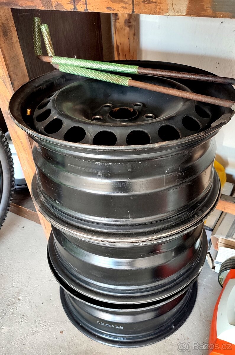 Prodám 4ks ocel.disků Škoda Yeti