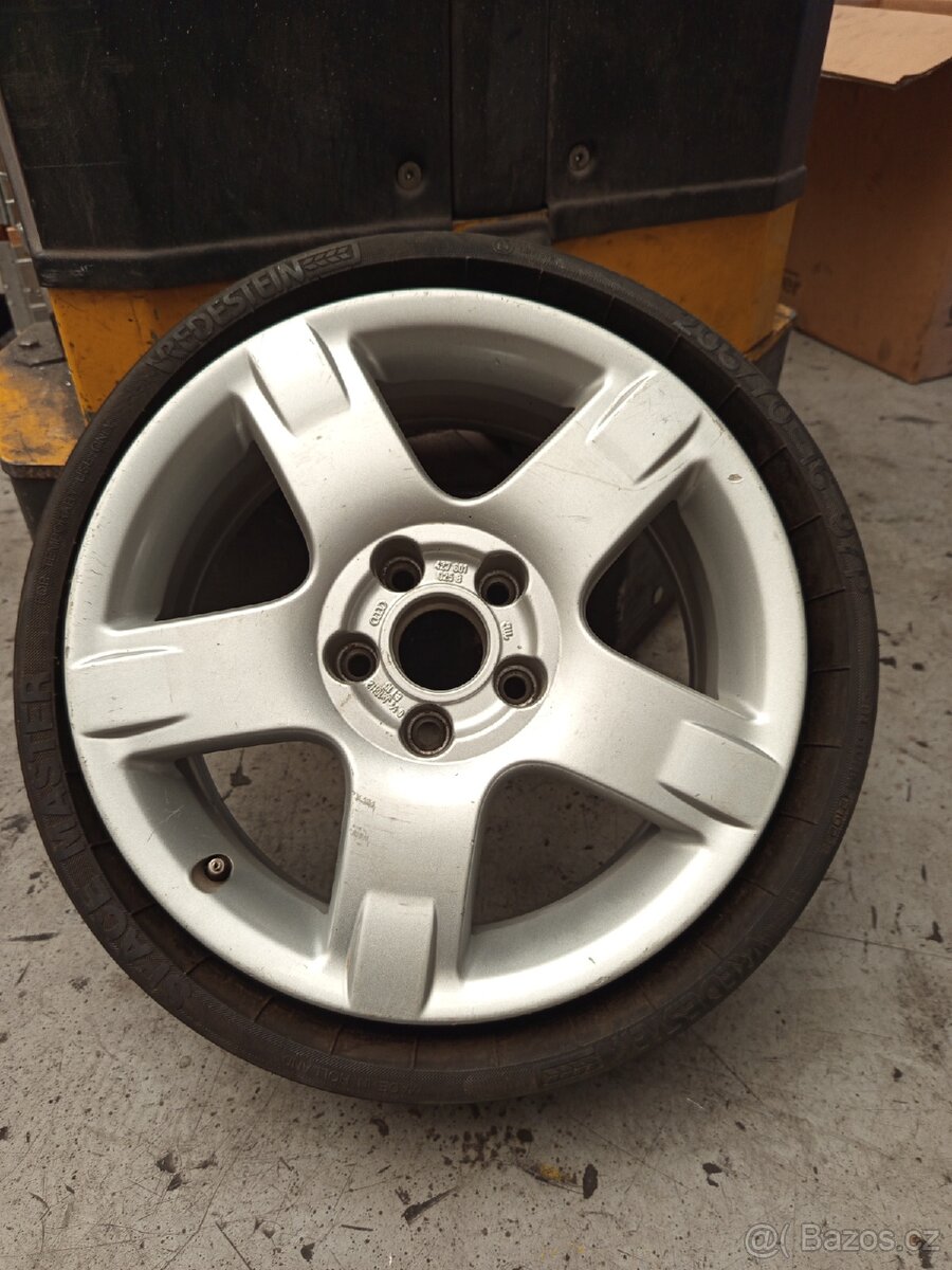 Prodám náhradní díly na Audi a6 kombi (b5, c5) 97-06 r.v.