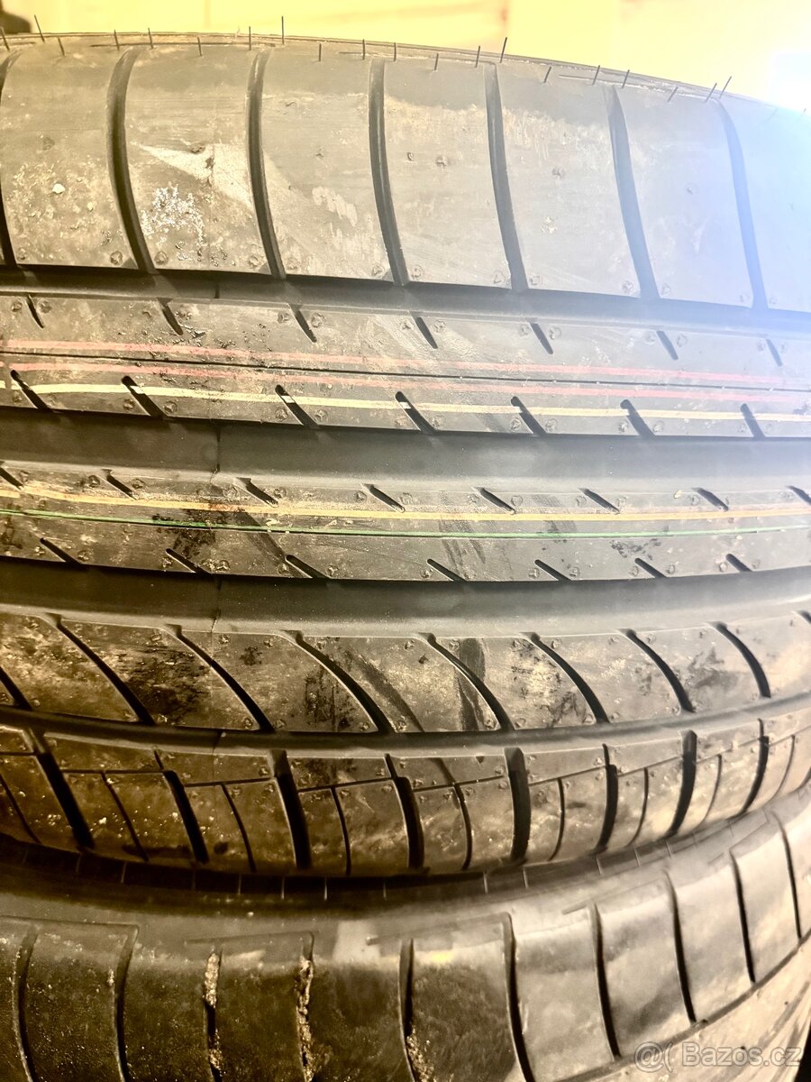 275/40 R22 108Y Dunlop SP Quattro DOT1317