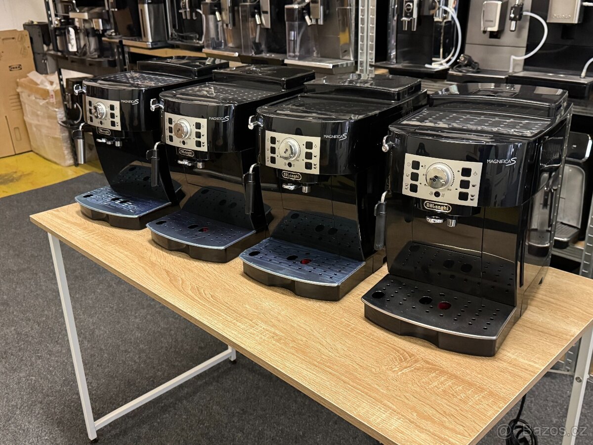 Kávovar DeLonghi MAGNIFICA S