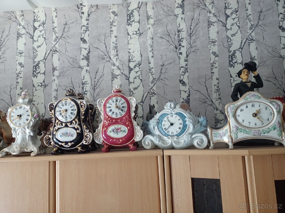 Porcelánové hodiny DUX