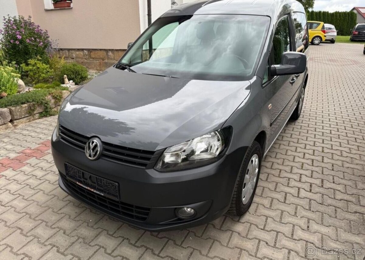 Volkswagen Caddy 1,6 TDi klima 2 x šoupačky nafta
