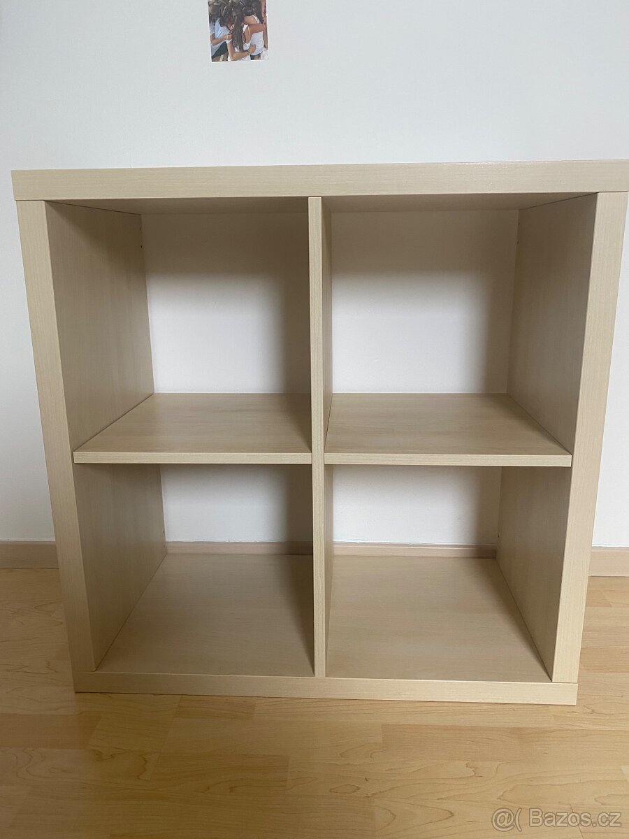 Knihovna/policky Ikea