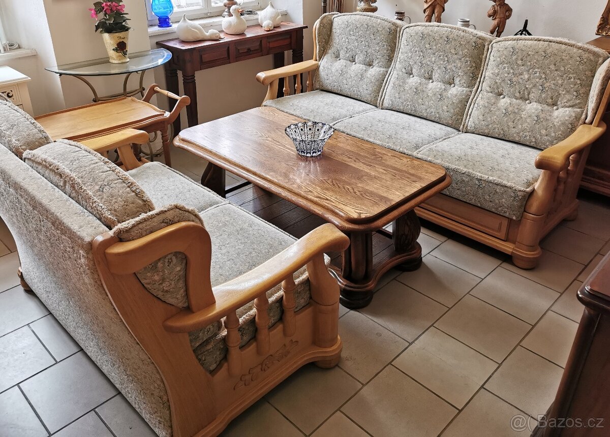 RUSTIKÁLNÍ SEDACÍ SOUPRAVA 3+2