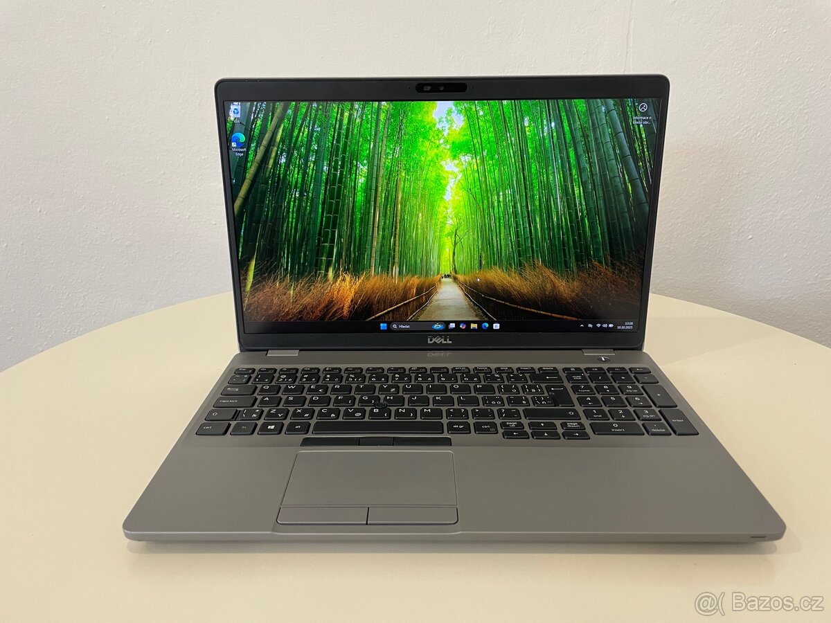 Dell Latitude 5511 • i7 • 32GB • 512GB SSD • FHD