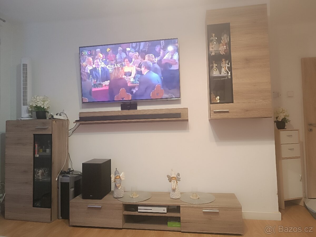 Obývací stěna
