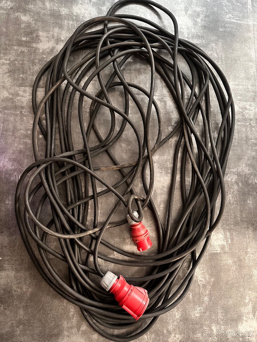 Prodlužovací kabel 380V