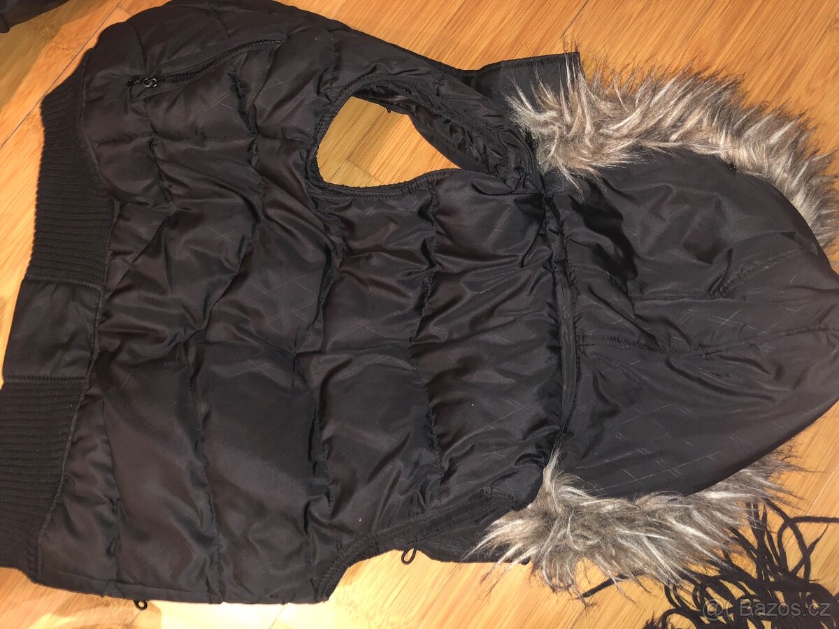 Vesta zimní, kapuce s kožíškem, S