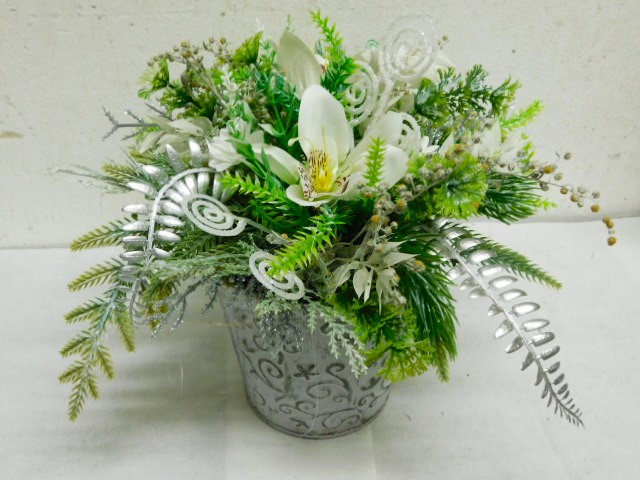 vánoční květináč bílo-stříbrný