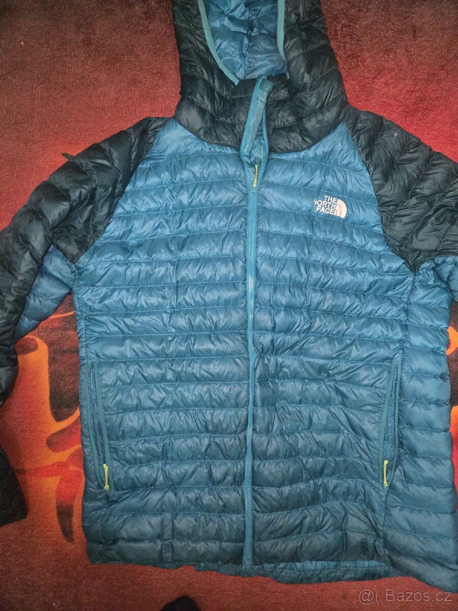 The NORTH FACE 800PRO perova bunda vel .XL stav 8/10 ,