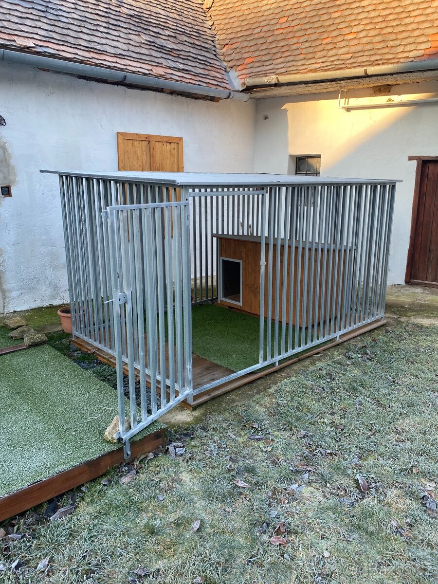 Kotec na psa včetně zateplené boudy nové nepoužité