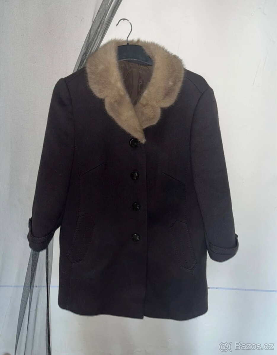 Vlněný podzimní kabát