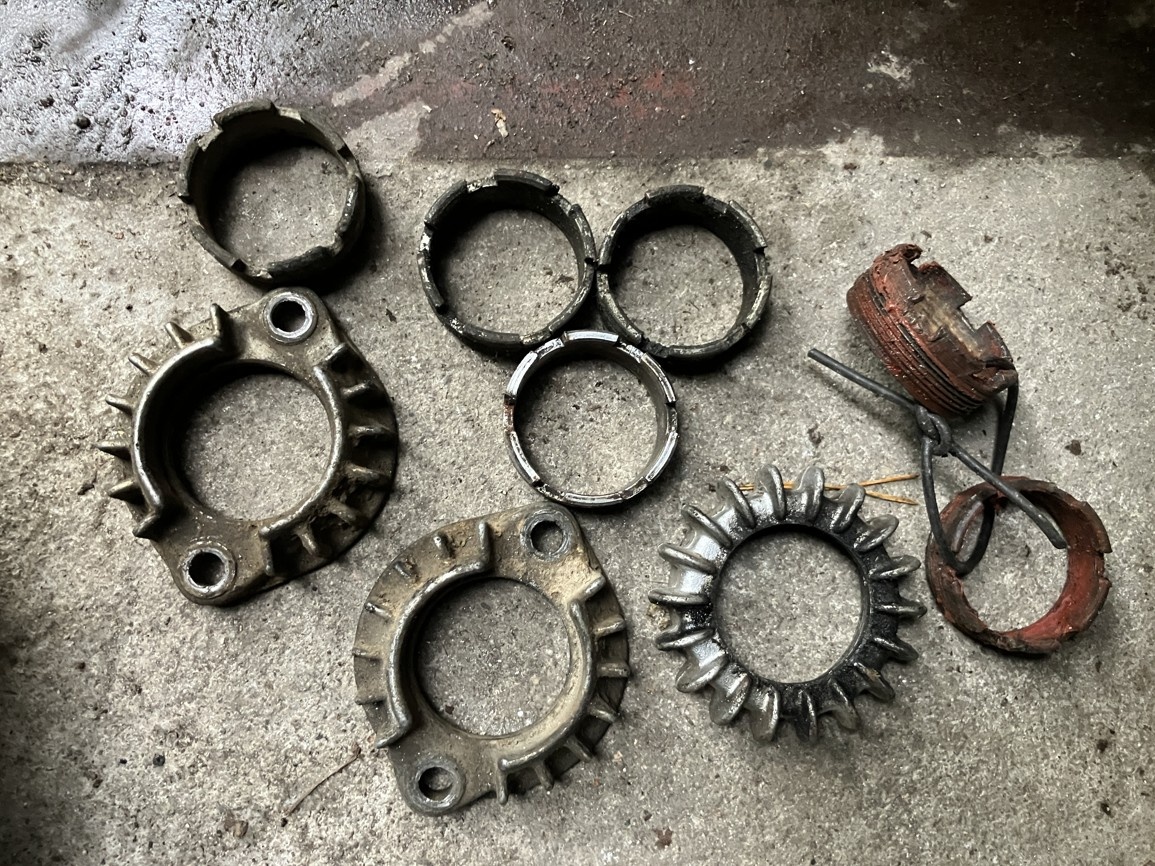 JAWAČZ MATICE VÝFUKŮ