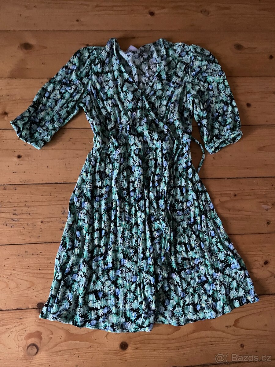 Šaty vel. 134-140