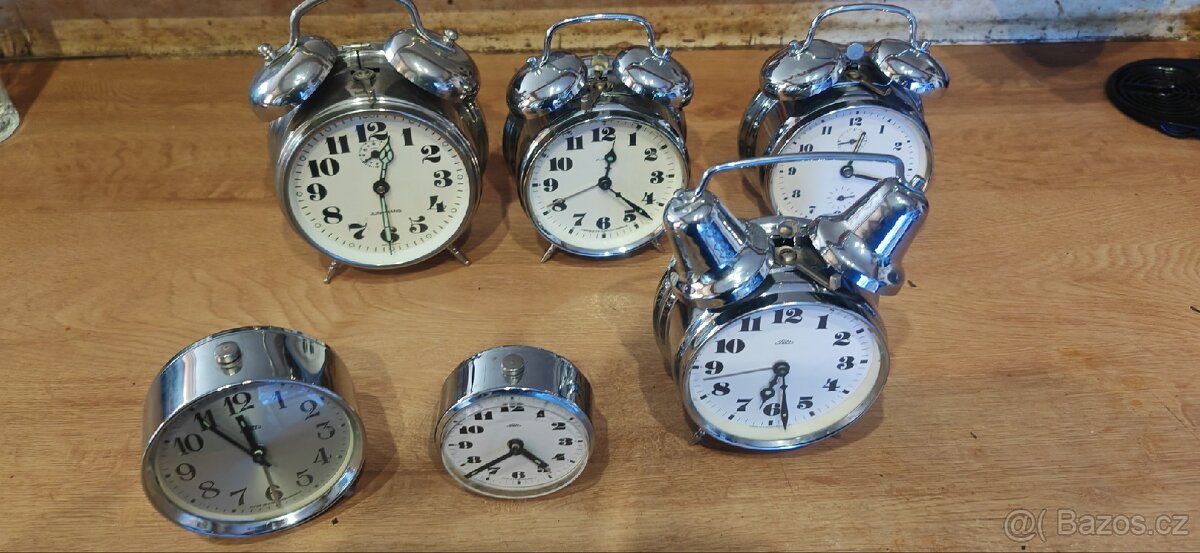 Kovový budíky Prim