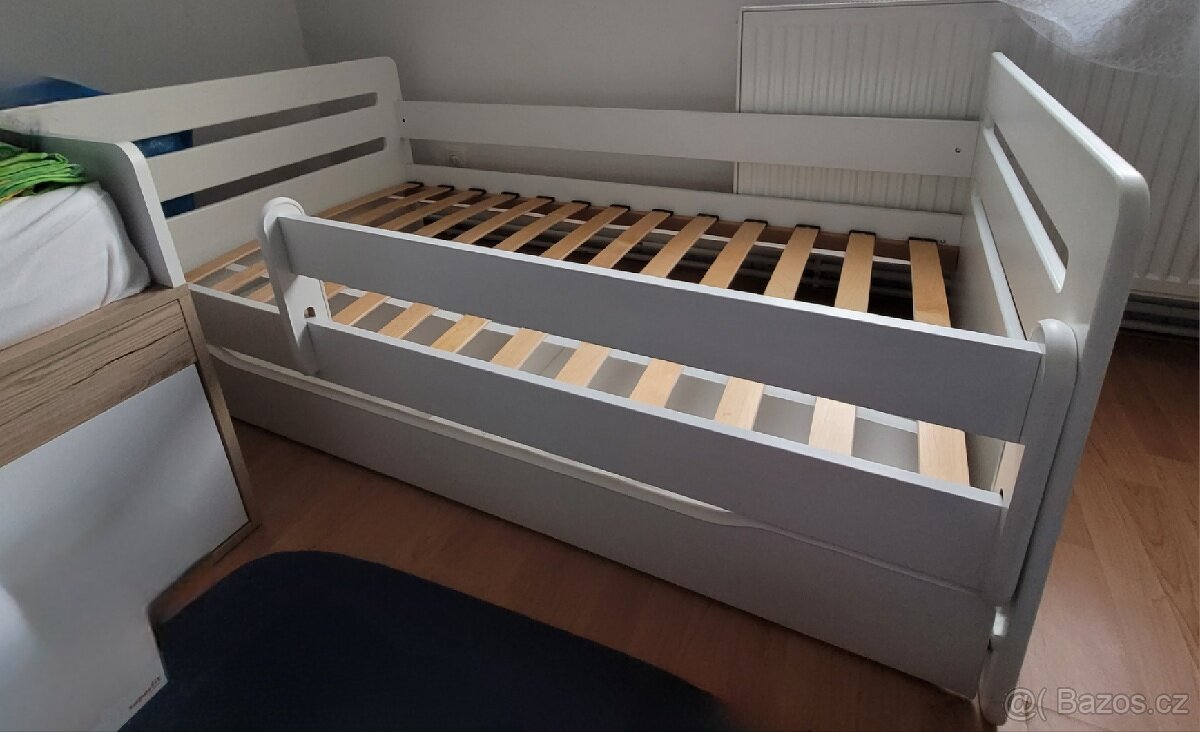 Dětská postel 160x80cm se zábranou+rošt, matrace