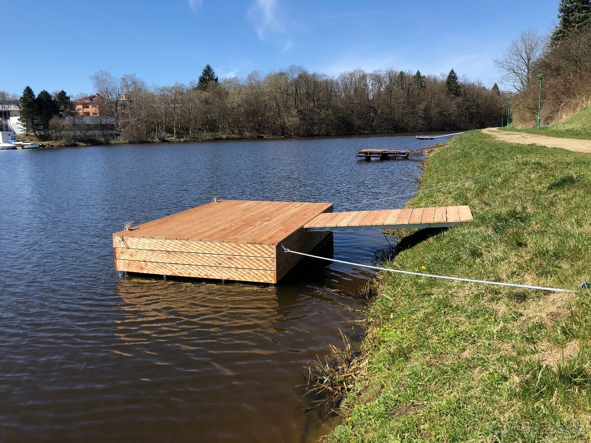 Plovoucí kotevní molo 3x2 metry s lávkou