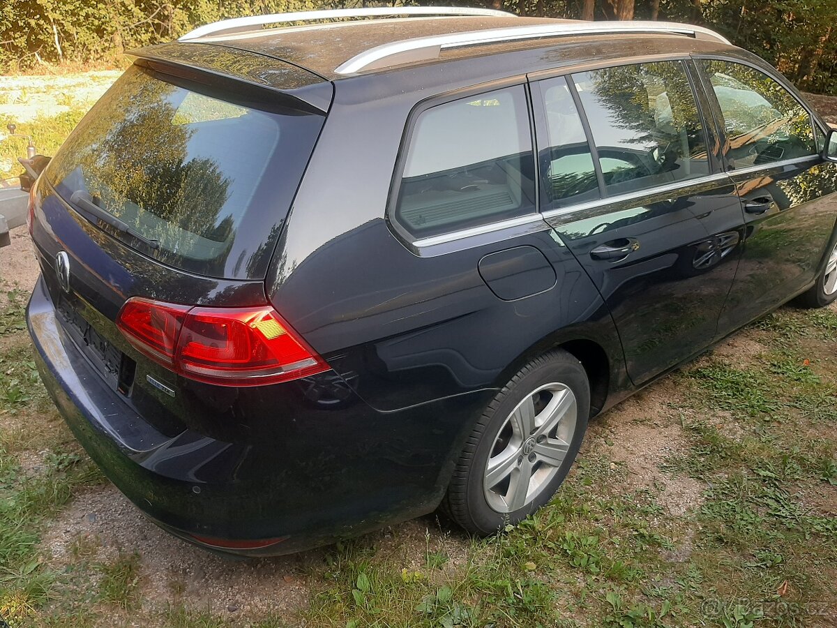 Volkswagen Golf 7 dily barva L041