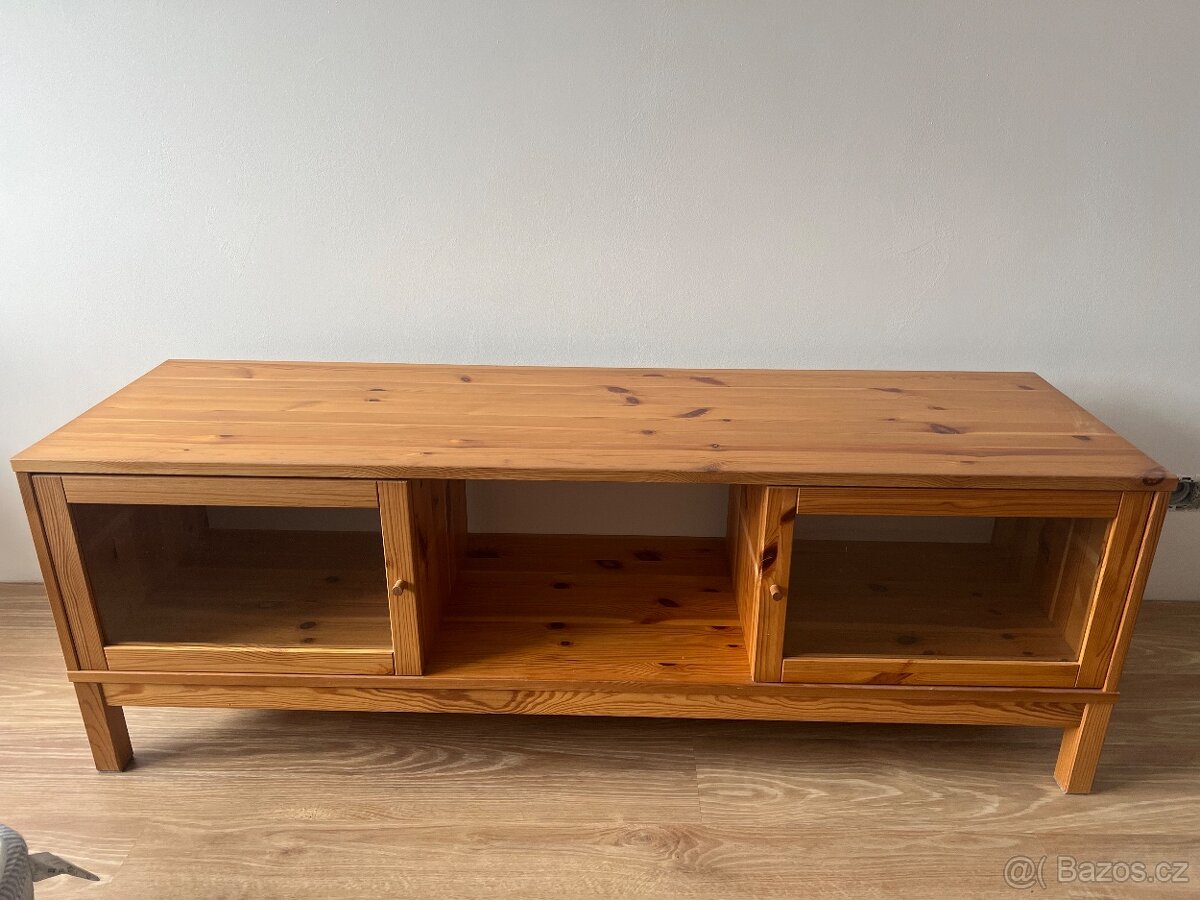 Prodám borovicový televizní stolek Ikea